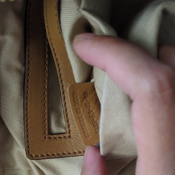 Chloe Tan Leather Satchel with Gold Hardware - Picture 7 of 17